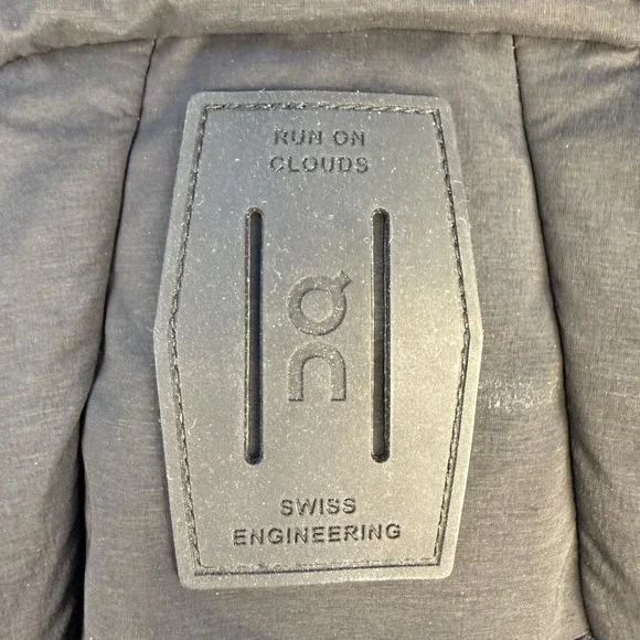 On Cloud Puffer Insulated Men's Challenger Jacket Black Sz Large Run On Cloud - Picture 15 of 16